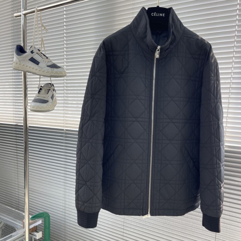 chr1st1an D10r outwear